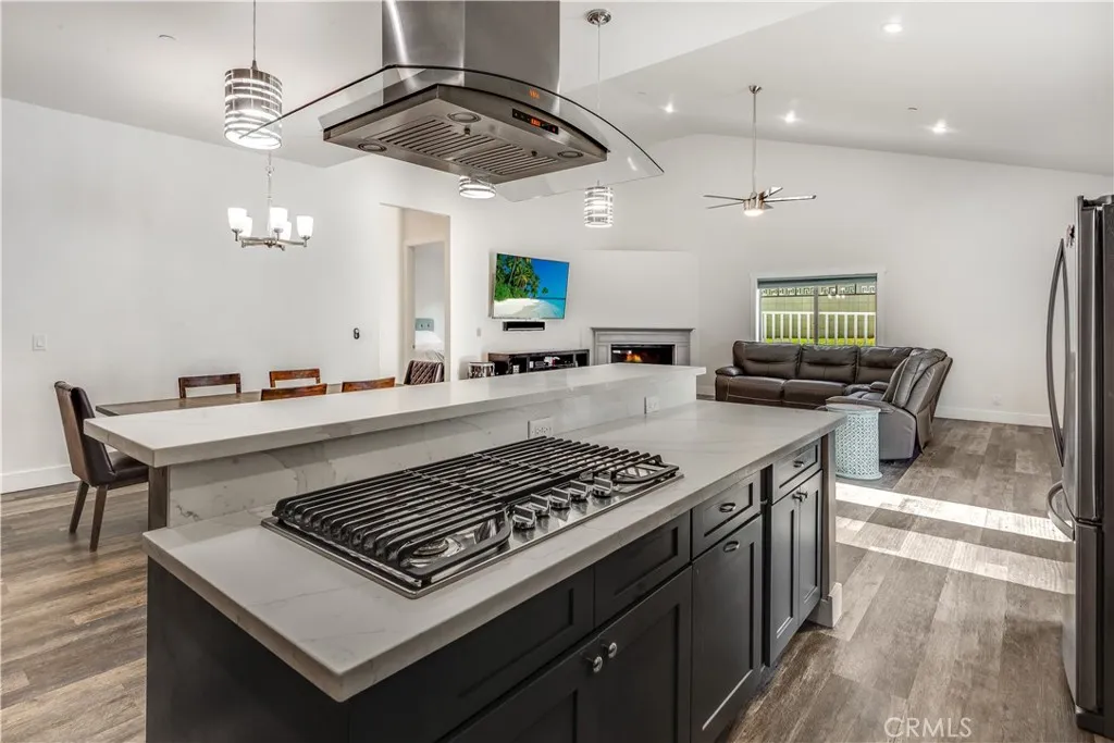 1224 243rd Street, Harbor City, California 90710 home-pic-7